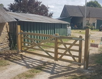 Realisation-Barriere-anglaise-double-battant-2