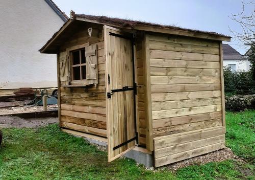 Realisation-Cabanon-de-jardin-bardage-3-L