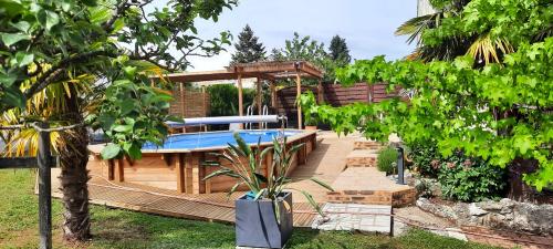 Realisation-Piscine-terrasse-et-pergola-3-L