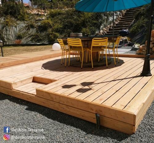 Realisation-terrasse-meleze-vue-rapprochee-mention-artisan-3-L